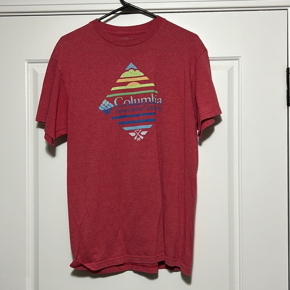 Columbia t shirt medium